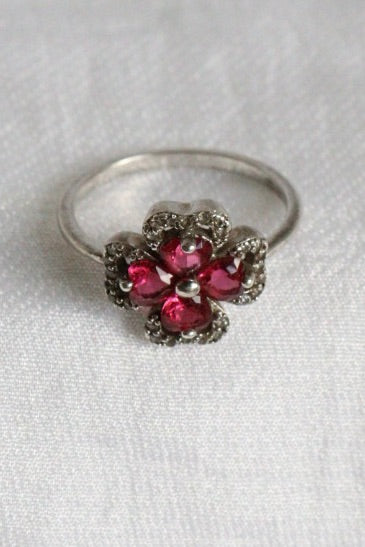 The Pink Clover - silver ring