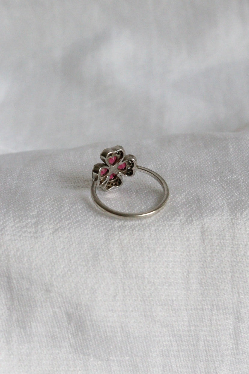 The Pink Clover - silver ring
