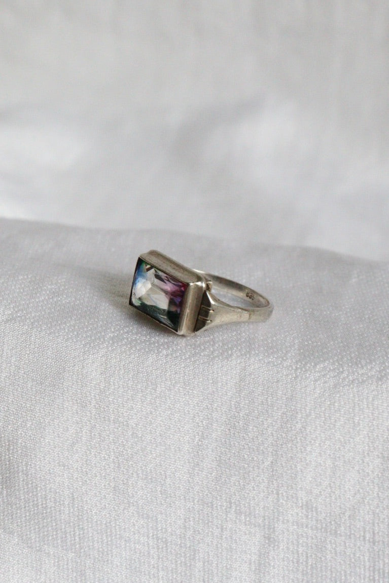 The Rectangular rainbow - vintage silver ring