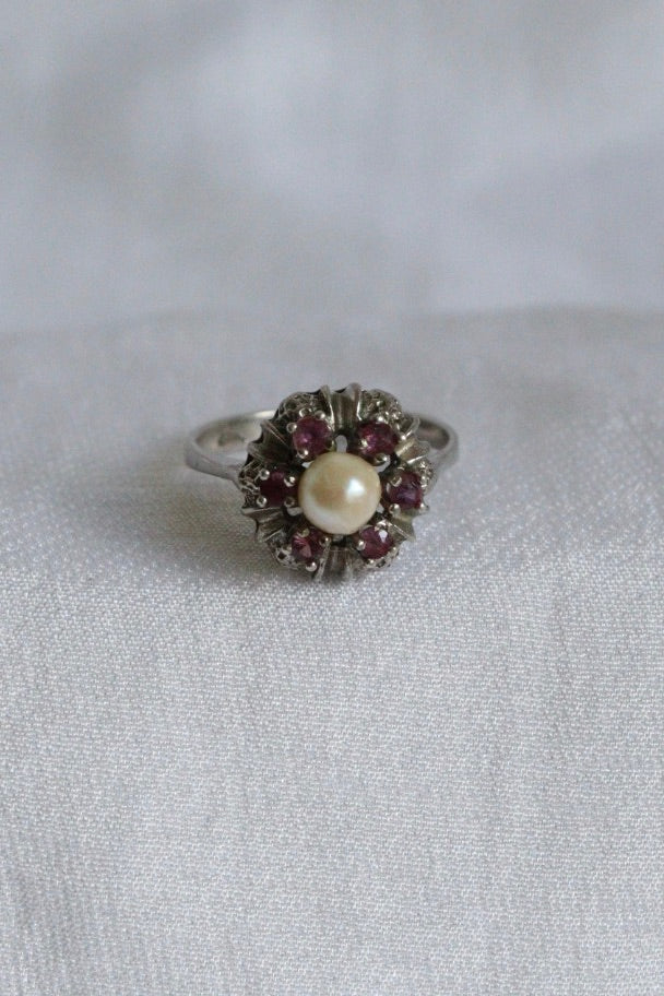 The Pearls Rosette - vintage silver ring