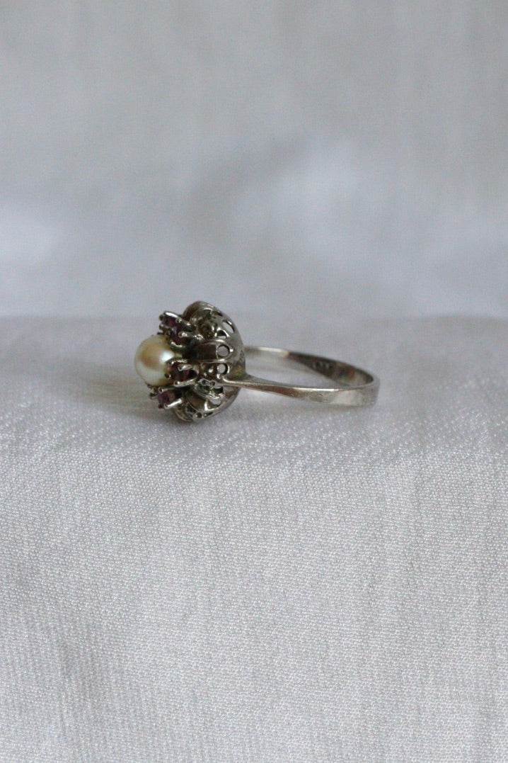 The Pearls Rosette - vintage silver ring