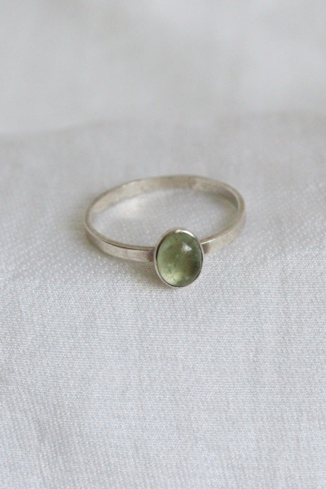 The Bezel Peridot - vintage silver ring