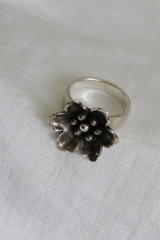 The April Hellebore - vintage silver ring