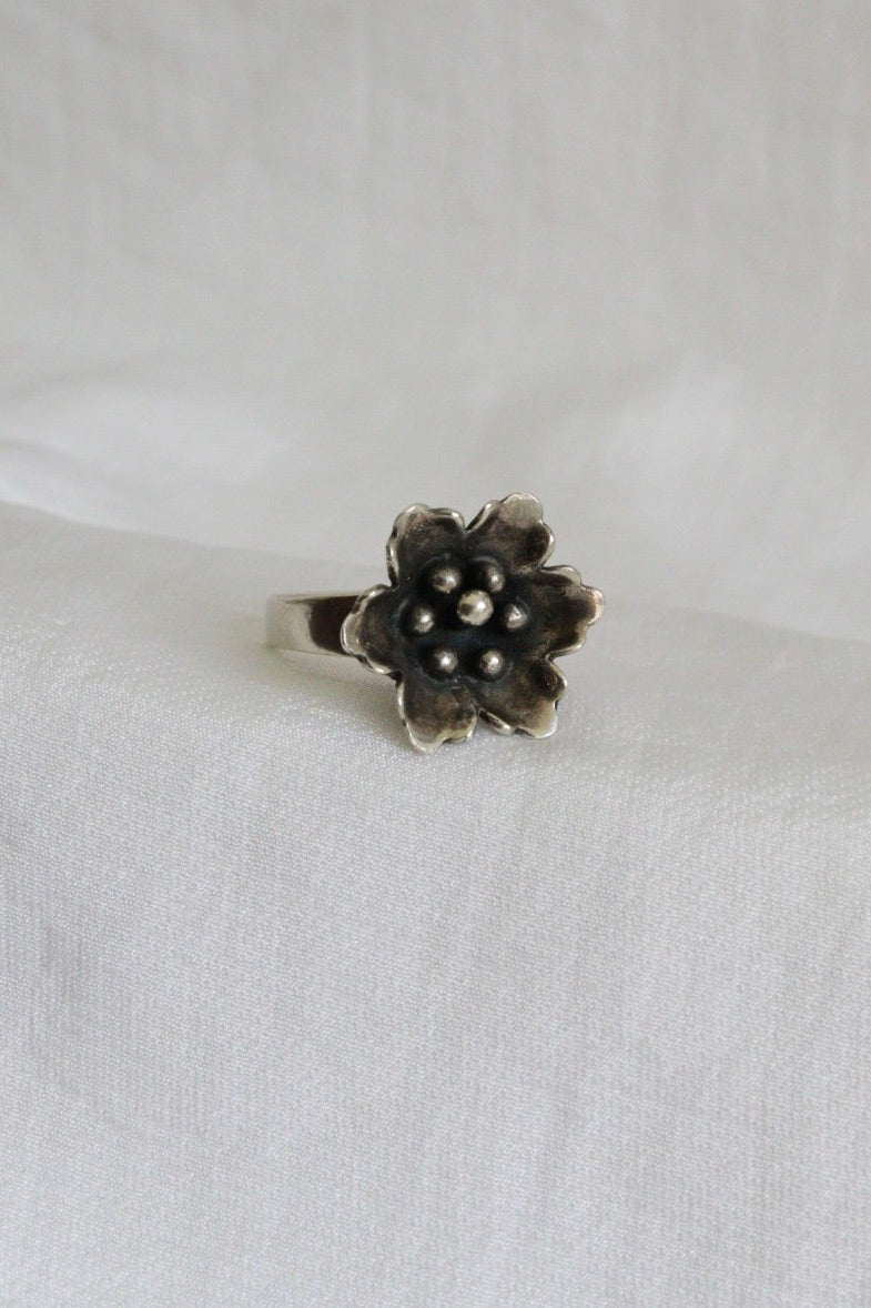 The April Hellebore - vintage silver ring