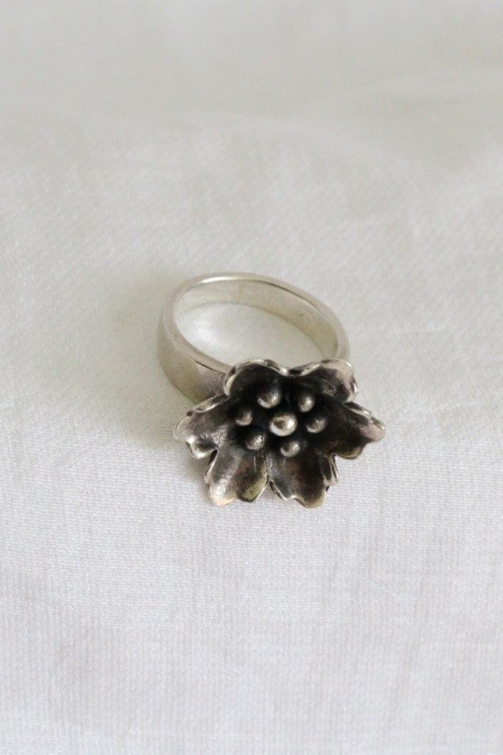 The April Hellebore - vintage silver ring