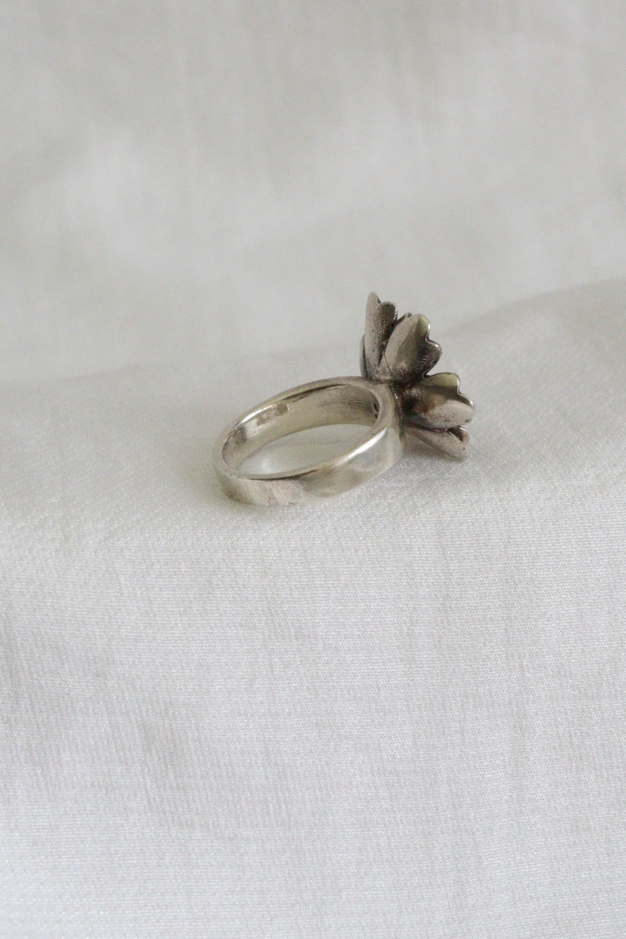 The April Hellebore - vintage silver ring