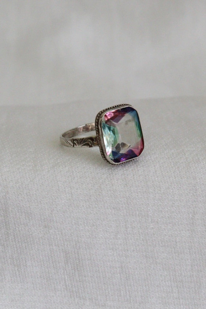 The Iris Glass - vintage silver ring