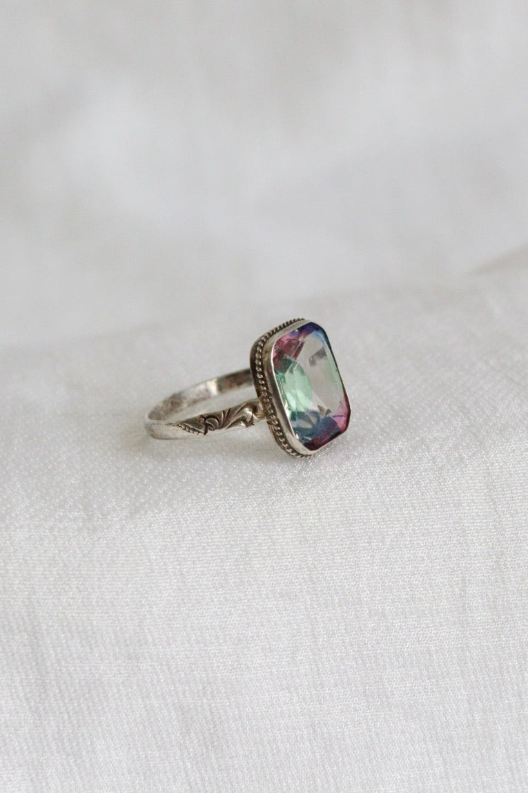 The Iris Glass - vintage silver ring