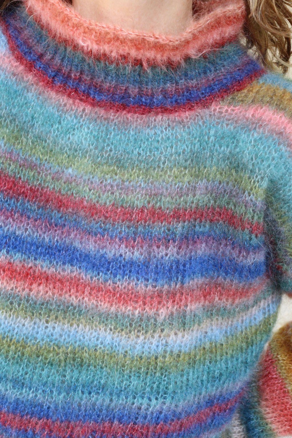 The Fluffy Rainbow - sweater - S up to M